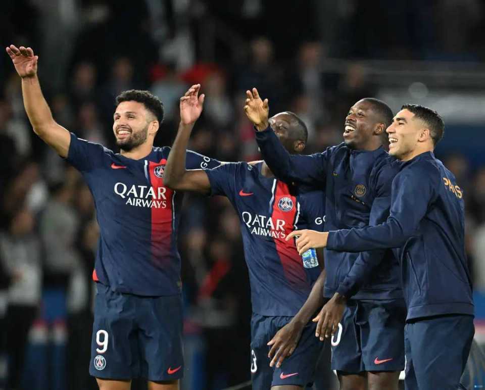 开云下载-巴萨绝杀巴黎圣日耳曼，拉莫斯乌龙送礼足总杯的简单介绍