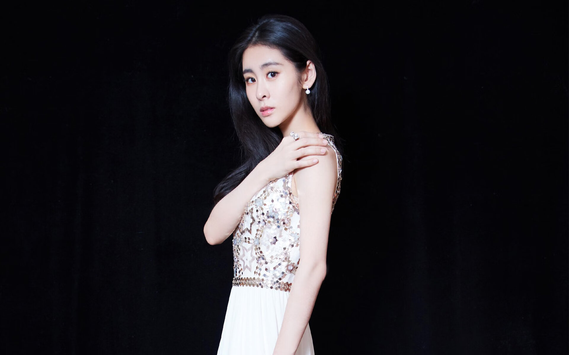 开云下载-绝境铸英雄！希腊力克奥地利昂首晋级，布鲁诺一锤定音化身关键先生